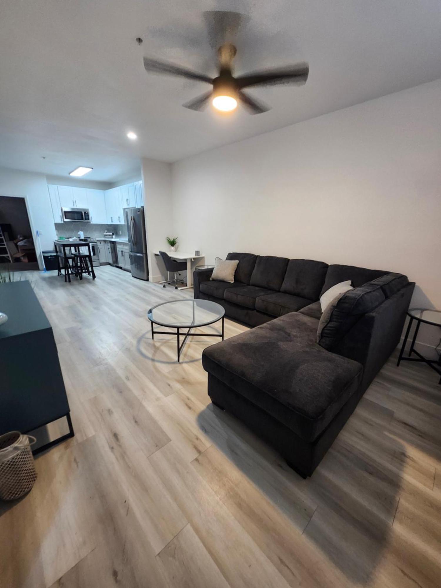 Apartament Westgate Entertainment District, Walk To Events, Wifi, Free Parking Glendale Zewnętrze zdjęcie